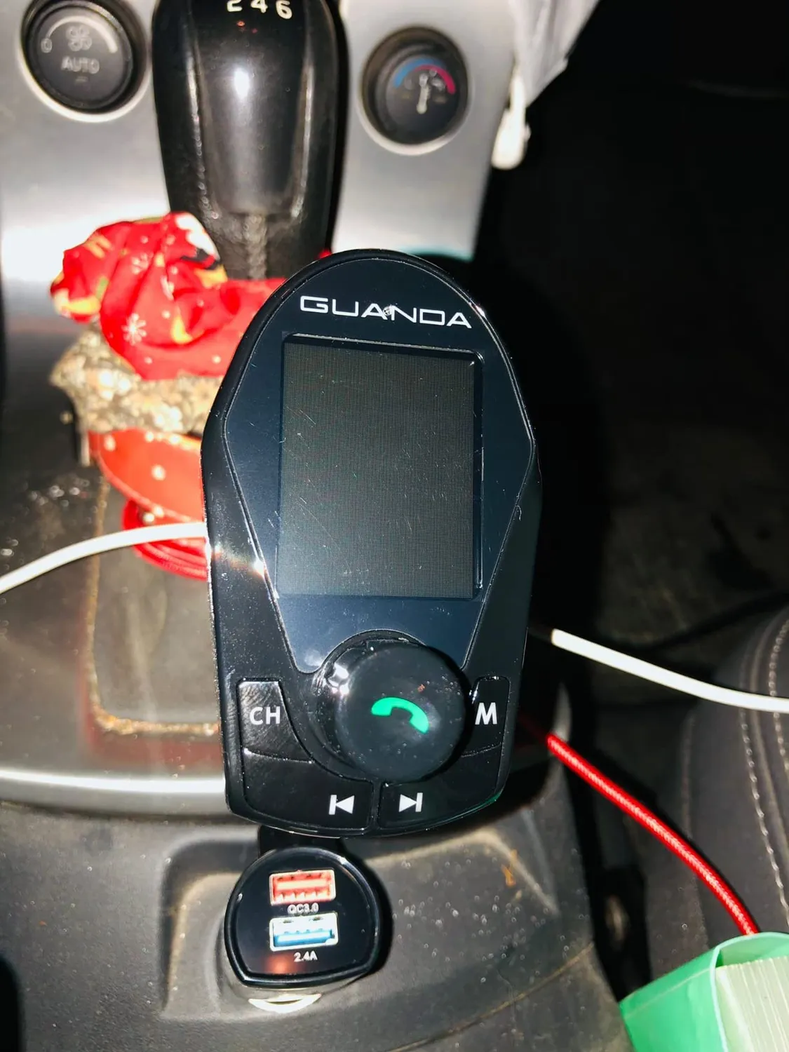 Guanda Bluetooth 5.3 Trasmettitore FM Auto Schermo 1,8 Ricarica 18W