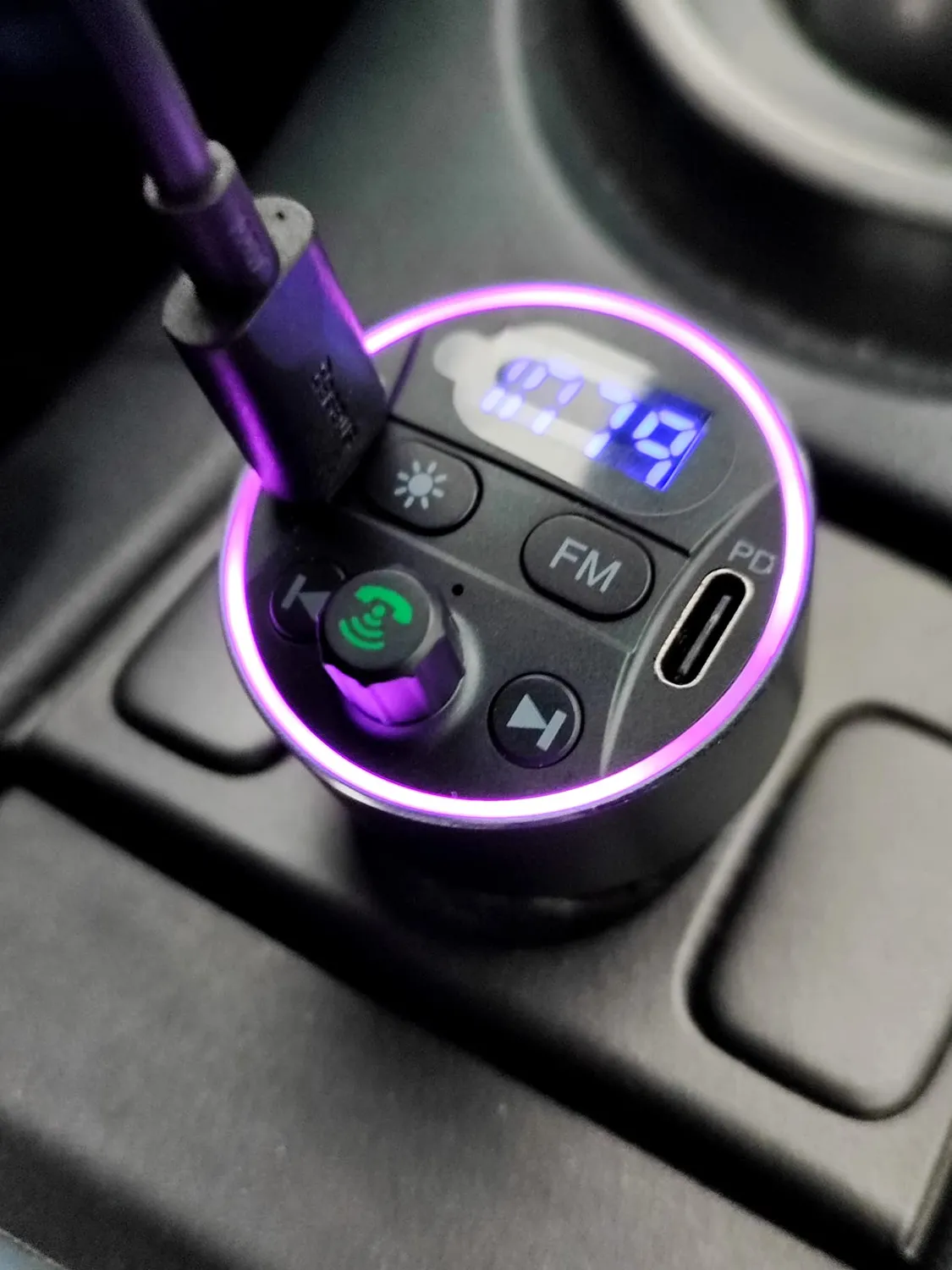 Guanda Bluetooth 5.3 Trasmettitore FM Auto PD 20W Luci LED 9 Colori