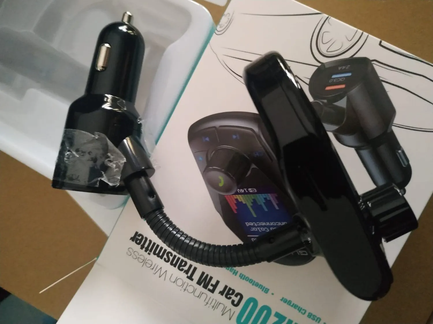 Guanda Bluetooth 5.3 Trasmettitore FM Auto Schermo 1,8 Ricarica 18W